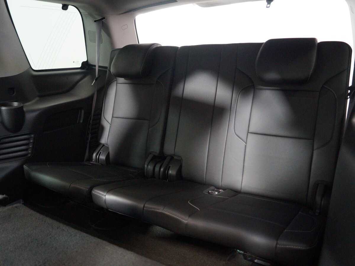 Купить Chevrolet Tahoe с пробегом. Фото: #11