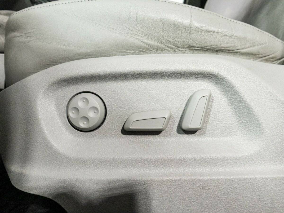 Купить Audi Q3 с пробегом. Фото: #17