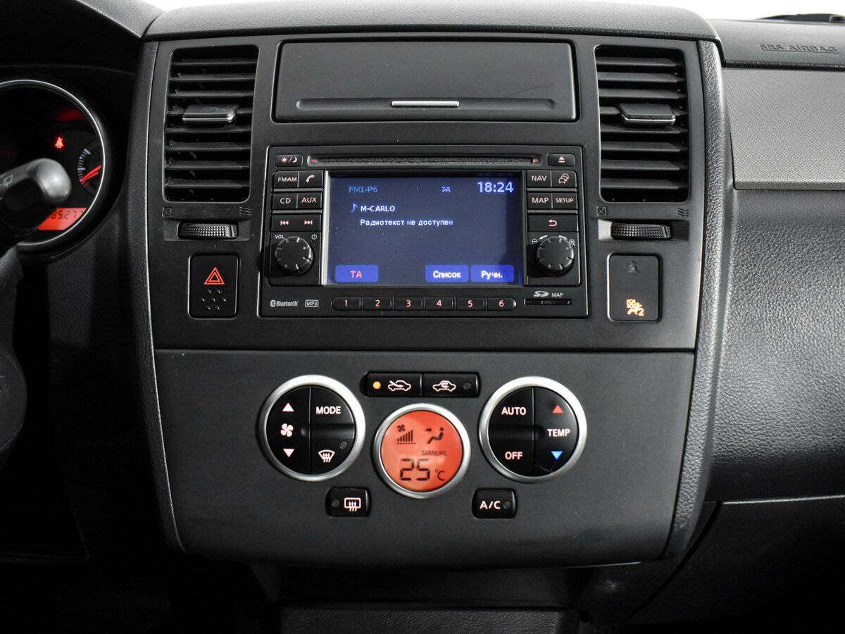 Купить Nissan Tiida с пробегом. Фото: #13