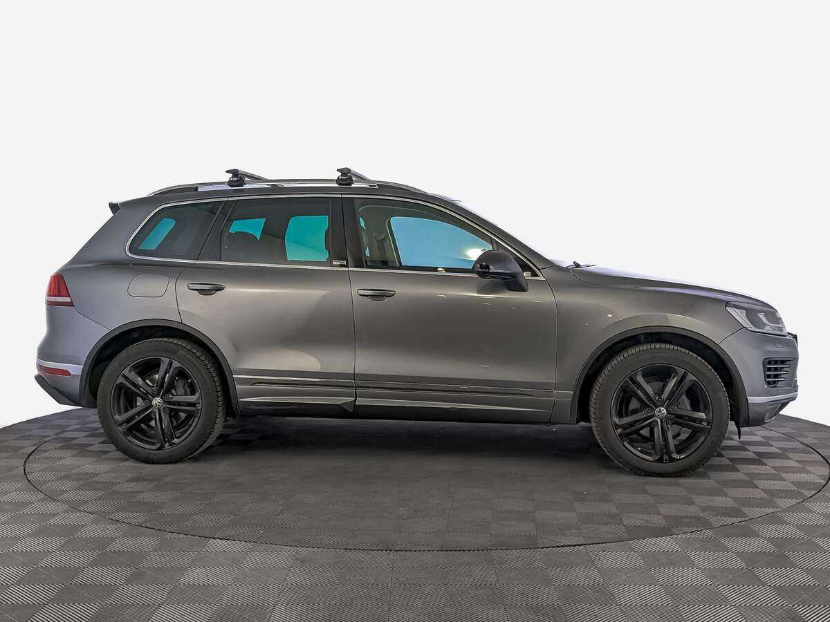Купить Volkswagen Touareg с пробегом. Фото: #3