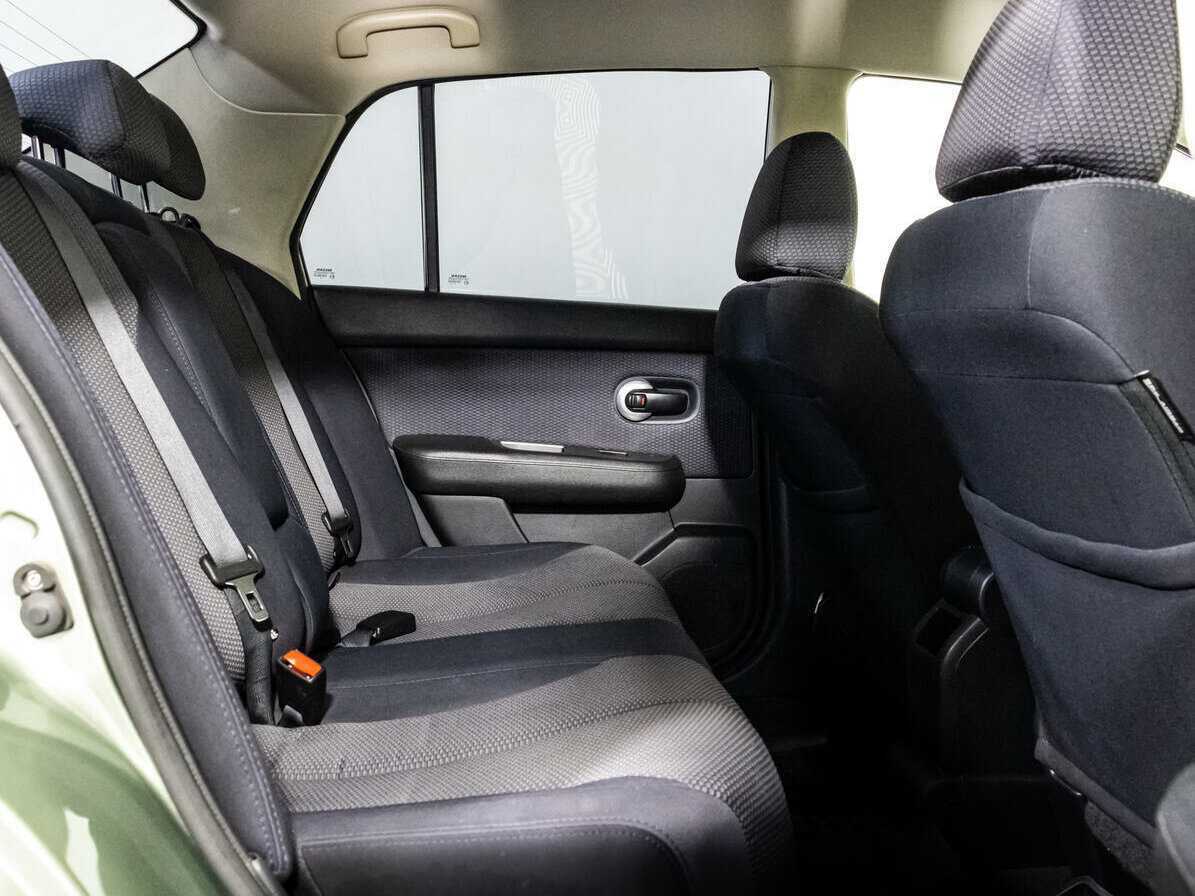 Купить Nissan Tiida с пробегом. Фото: #10