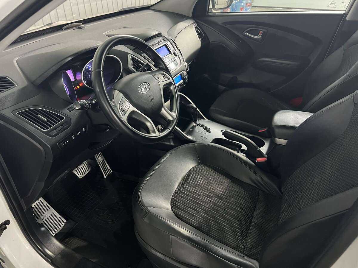 Купить Hyundai ix35 с пробегом. Фото: #9