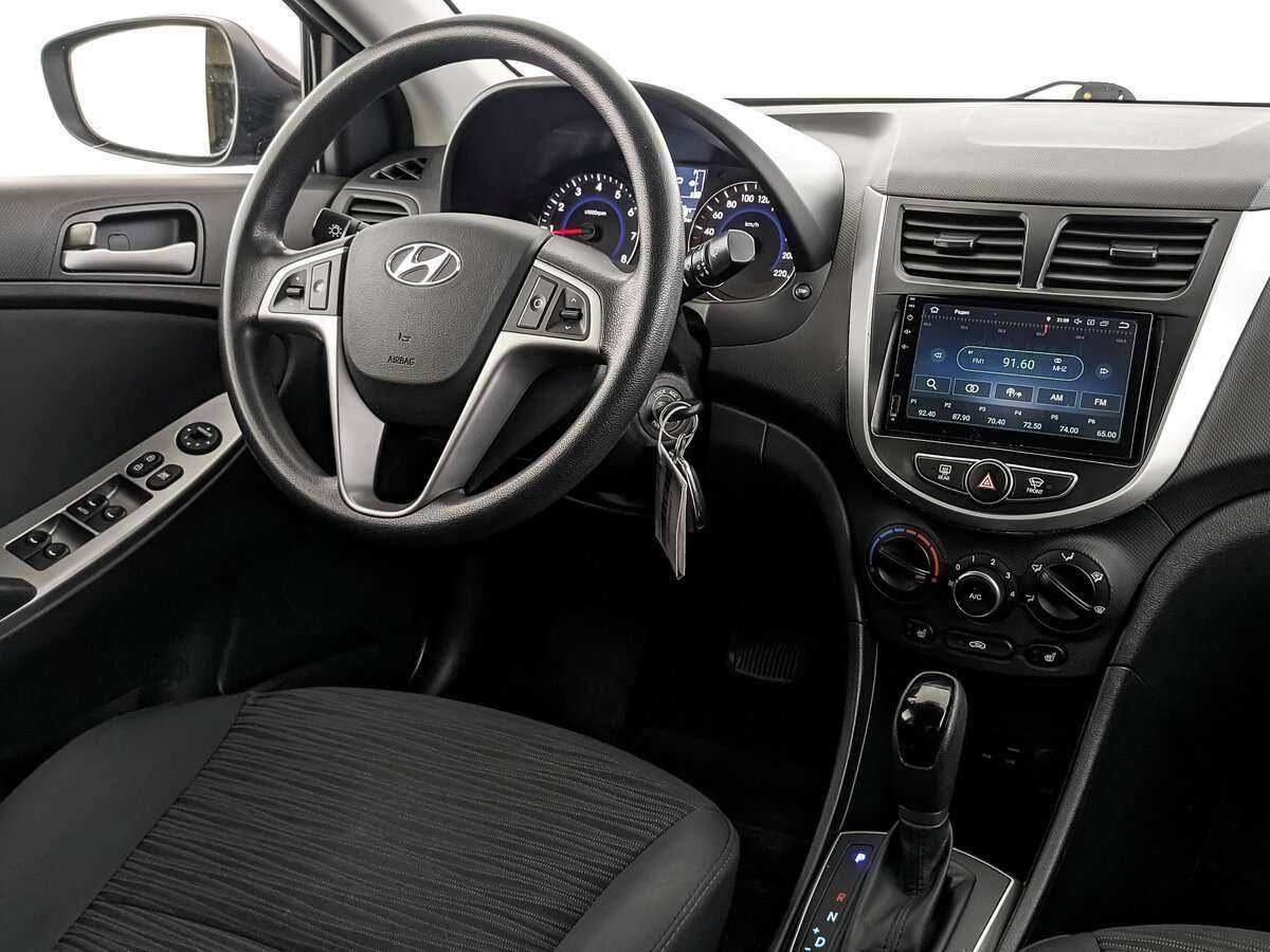 Купить Hyundai Solaris с пробегом. Фото: #15