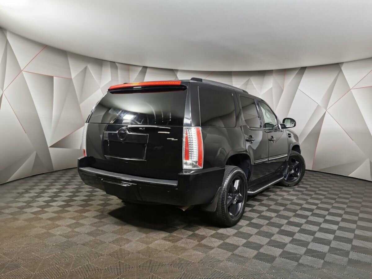 Купить Cadillac Escalade с пробегом. Фото: #1