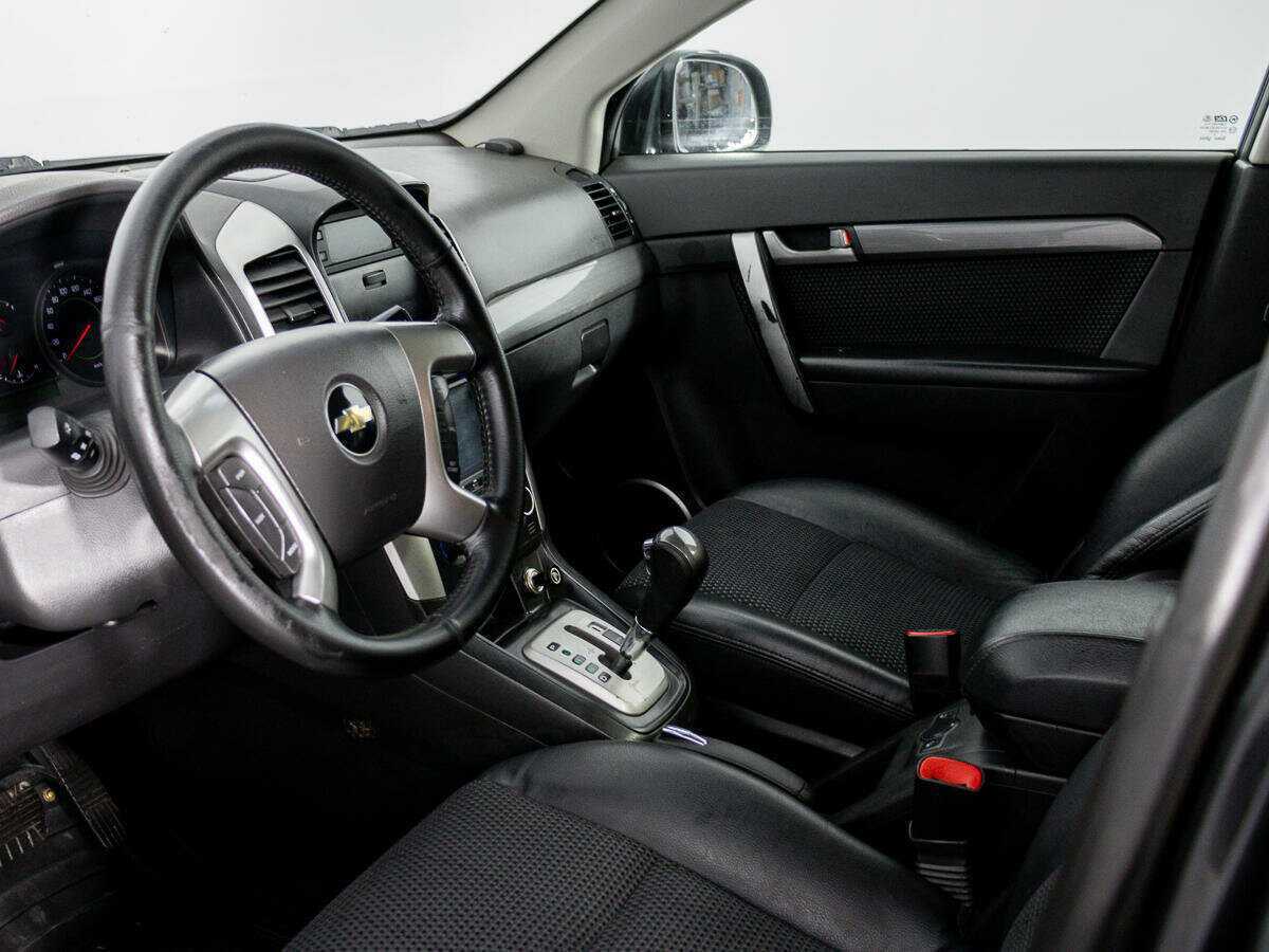 Купить Chevrolet Captiva с пробегом. Фото: #9
