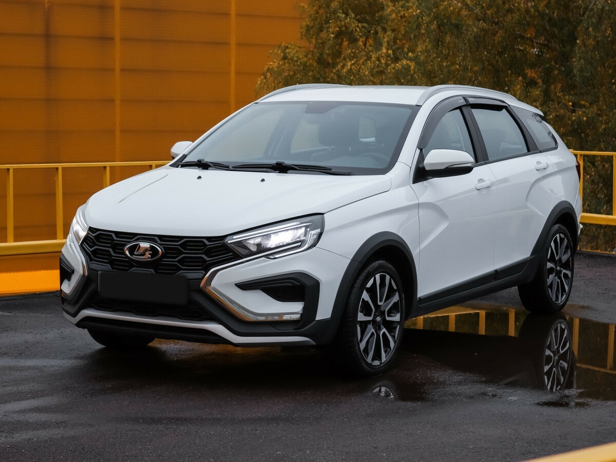 Купить Lada (ВАЗ) Vesta с пробегом. Посмотреть фото