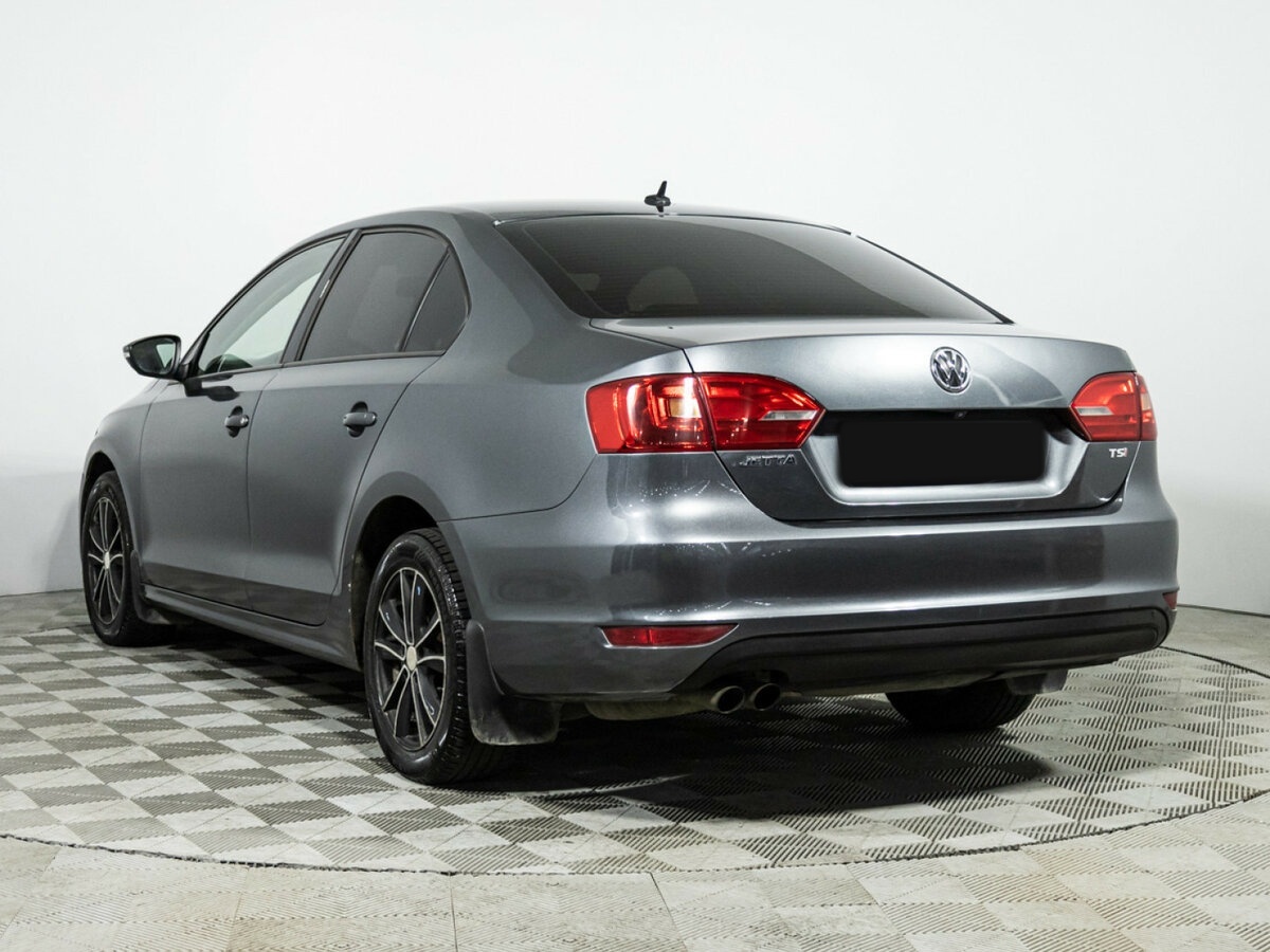 Купить Volkswagen Jetta с пробегом. Фото: #6