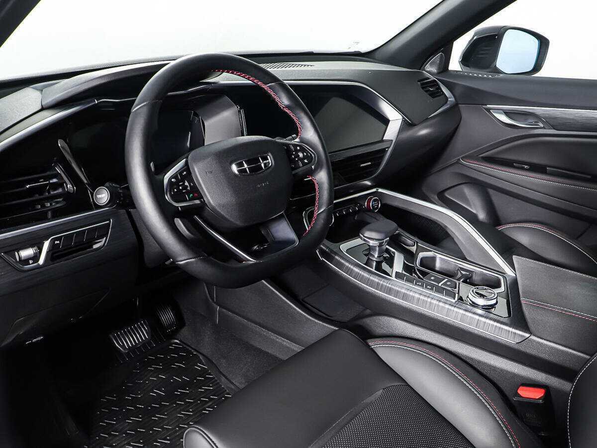 Купить Geely Tugella с пробегом. Фото: #12