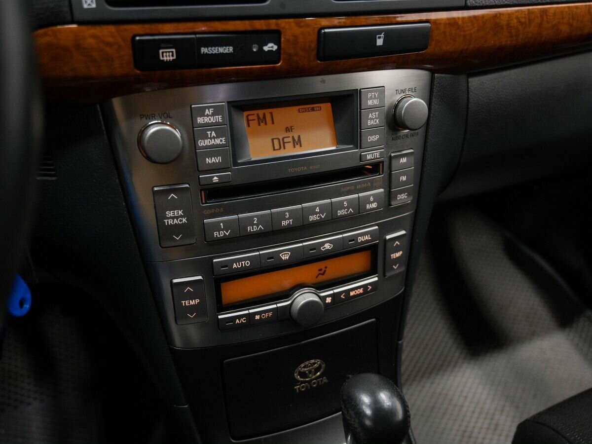 Купить Toyota Avensis с пробегом. Фото: #14