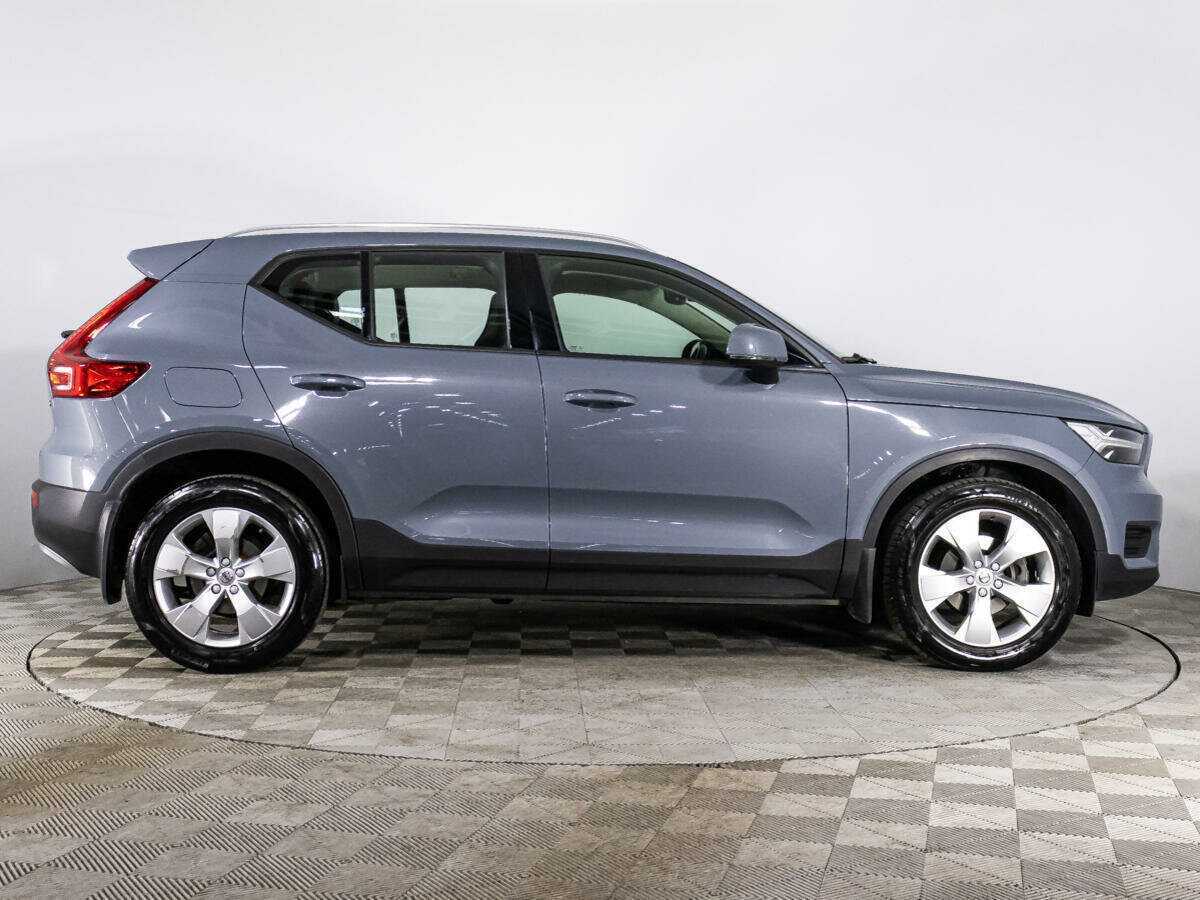 Купить Volvo XC40 с пробегом. Фото: #3