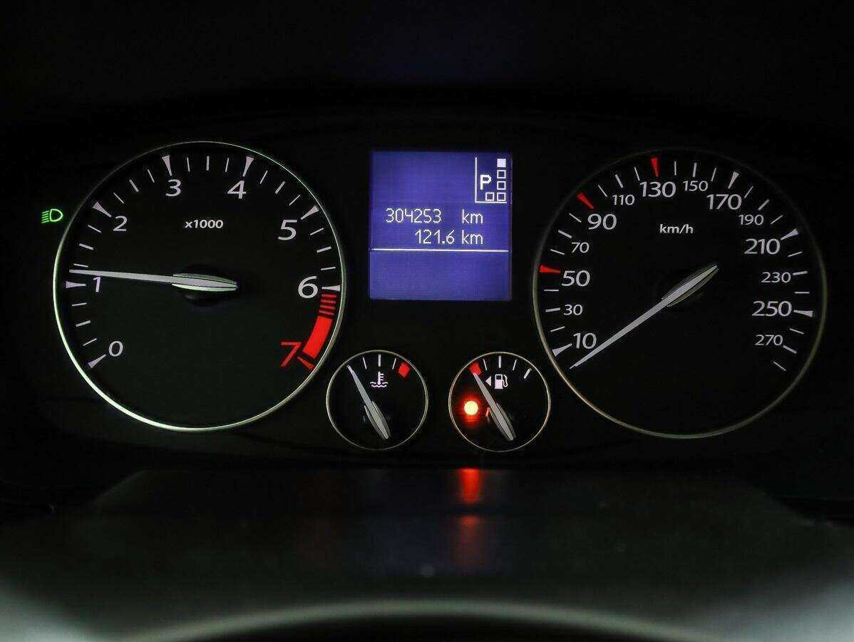 Купить Renault Latitude с пробегом. Фото: #20