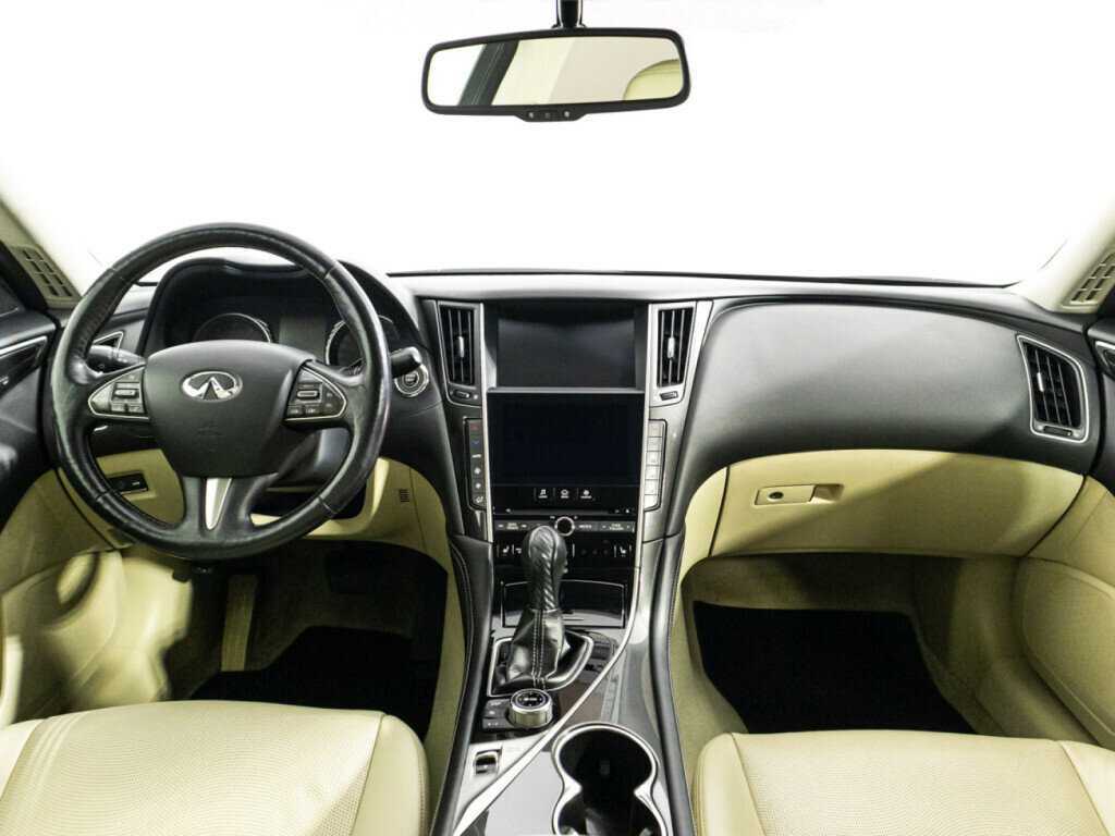 Купить Infiniti Q50 с пробегом. Фото: #12