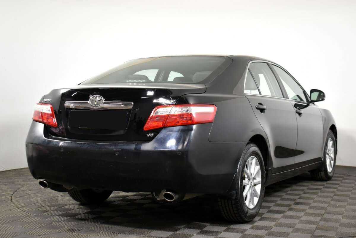 Купить Toyota Camry с пробегом. Фото: #3