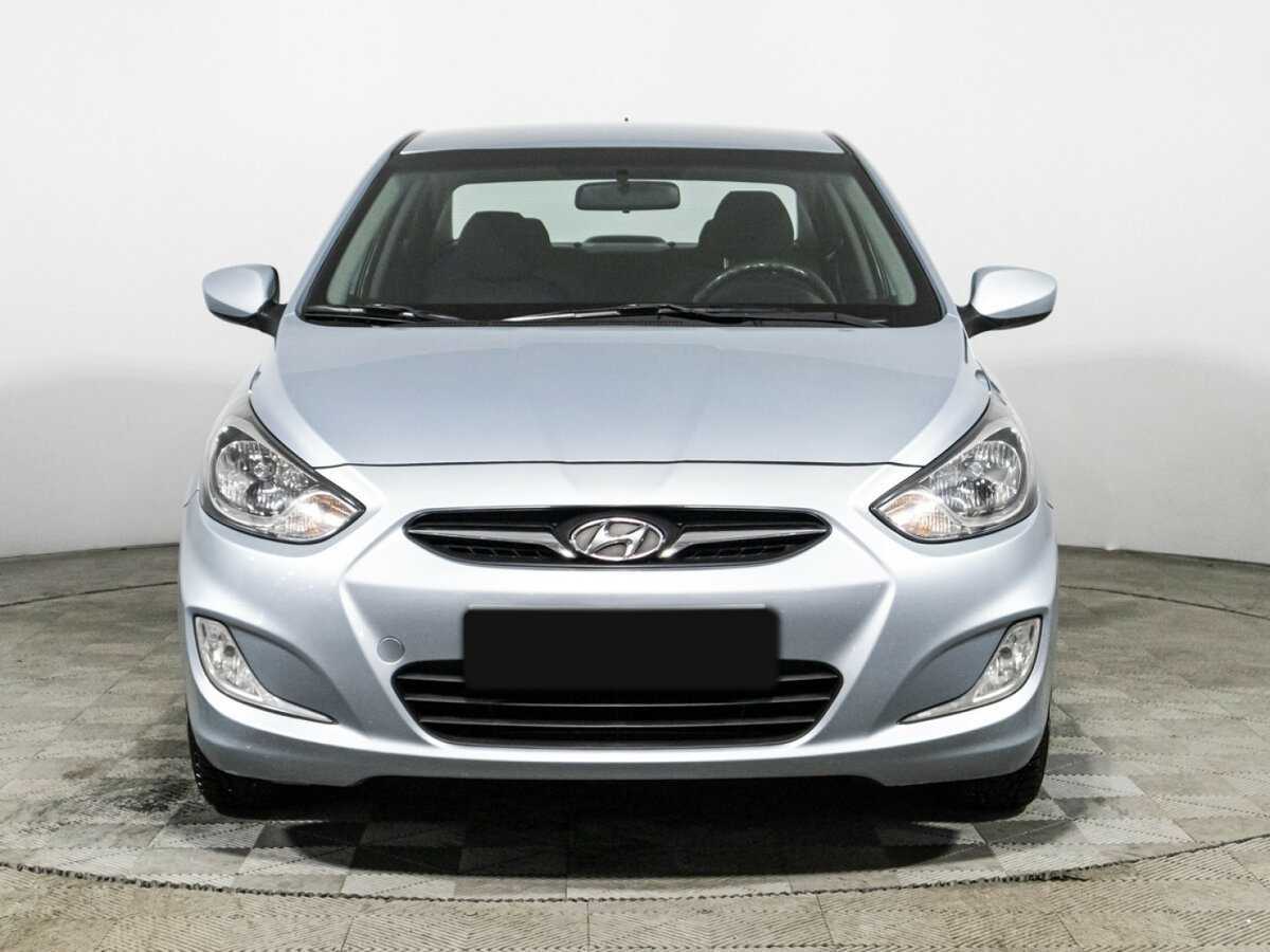 Купить Hyundai Solaris с пробегом. Фото: #1