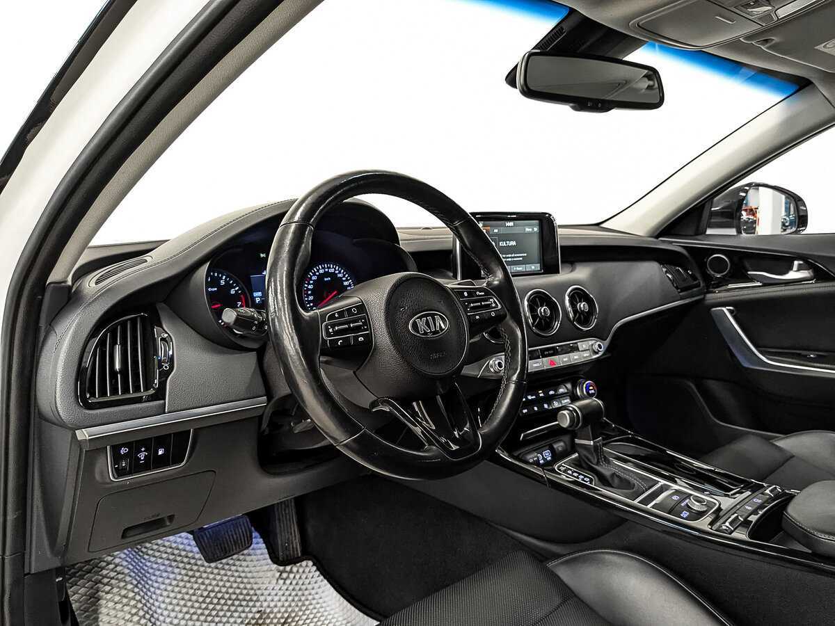 Купить Kia Stinger с пробегом. Фото: #12