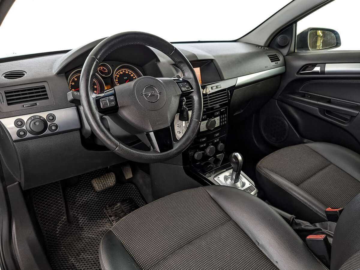 Купить Opel Astra с пробегом. Фото: #10