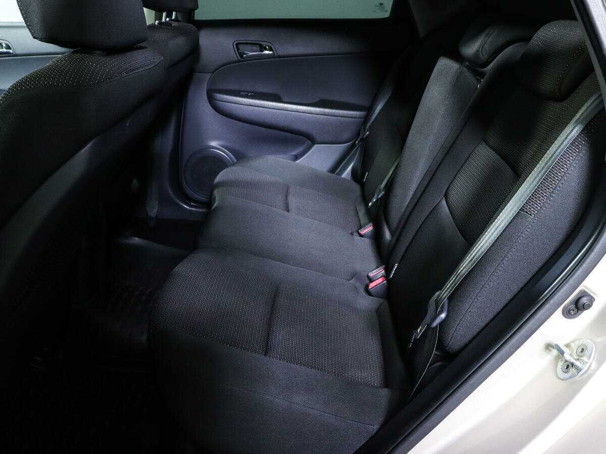 Купить Hyundai i30 с пробегом. Фото: #9