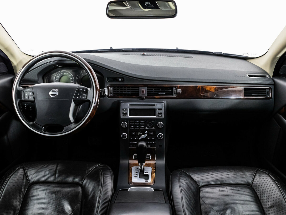 Купить Volvo XC70 с пробегом. Фото: #7