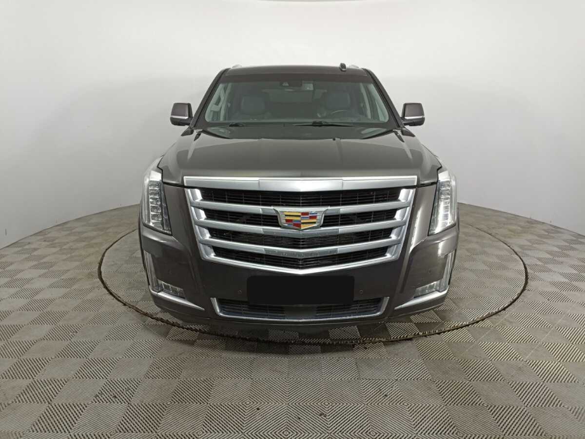 Купить Cadillac Escalade с пробегом. Фото: #1