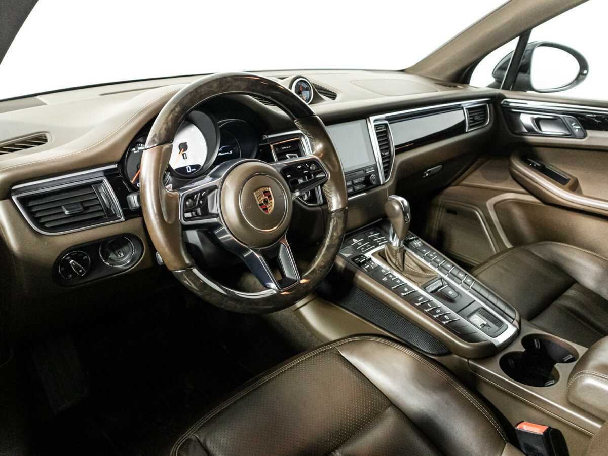 Купить Porsche Macan с пробегом. Фото: #10