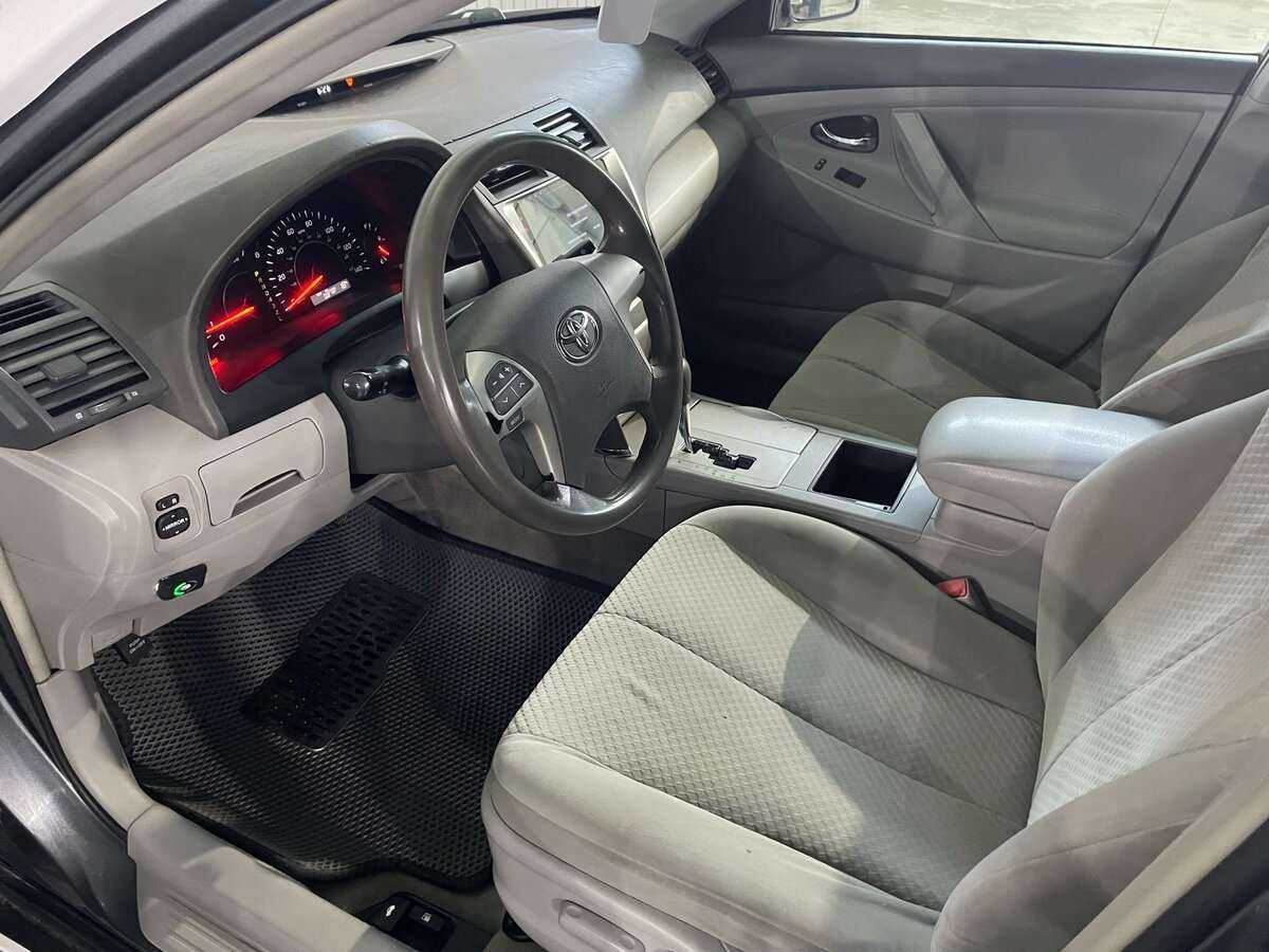 Купить Toyota Camry с пробегом. Фото: #12