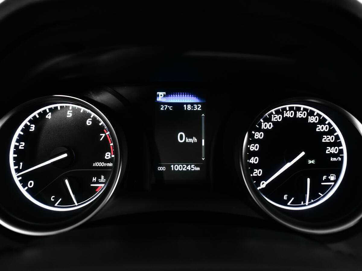 Купить Toyota Camry с пробегом. Фото: #10