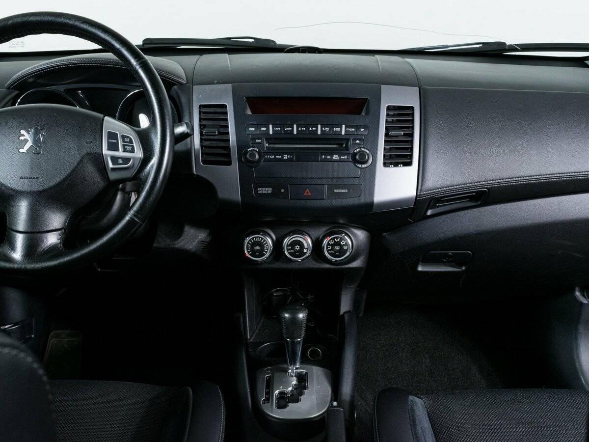 Купить Peugeot 4007 с пробегом. Фото: #10