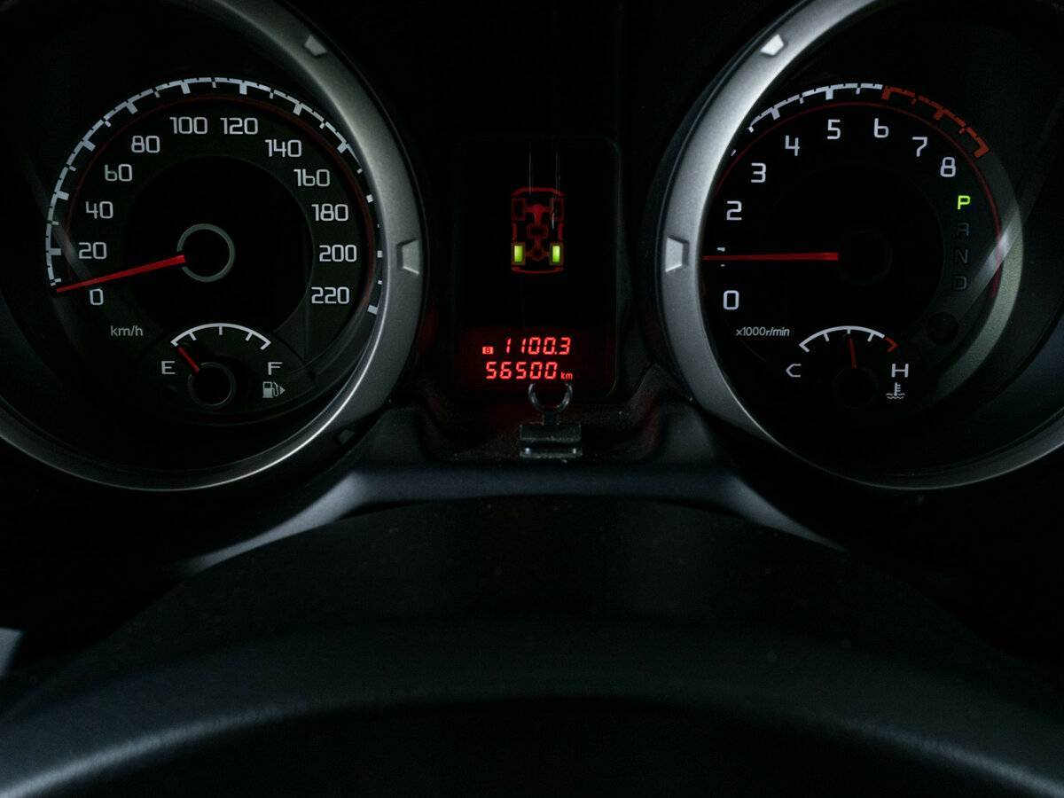 Купить Mitsubishi Pajero с пробегом. Фото: #14
