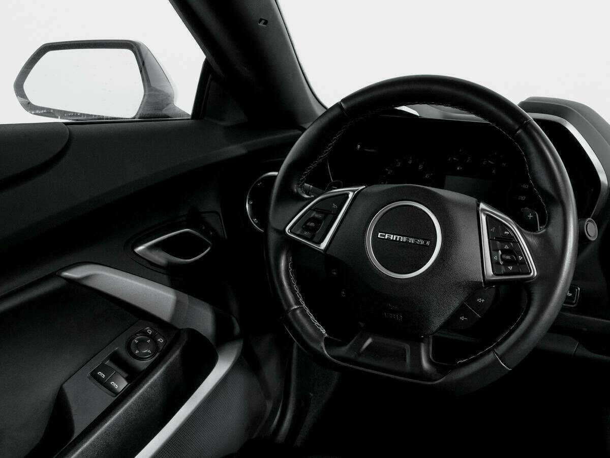 Купить Chevrolet Camaro с пробегом. Фото: #13