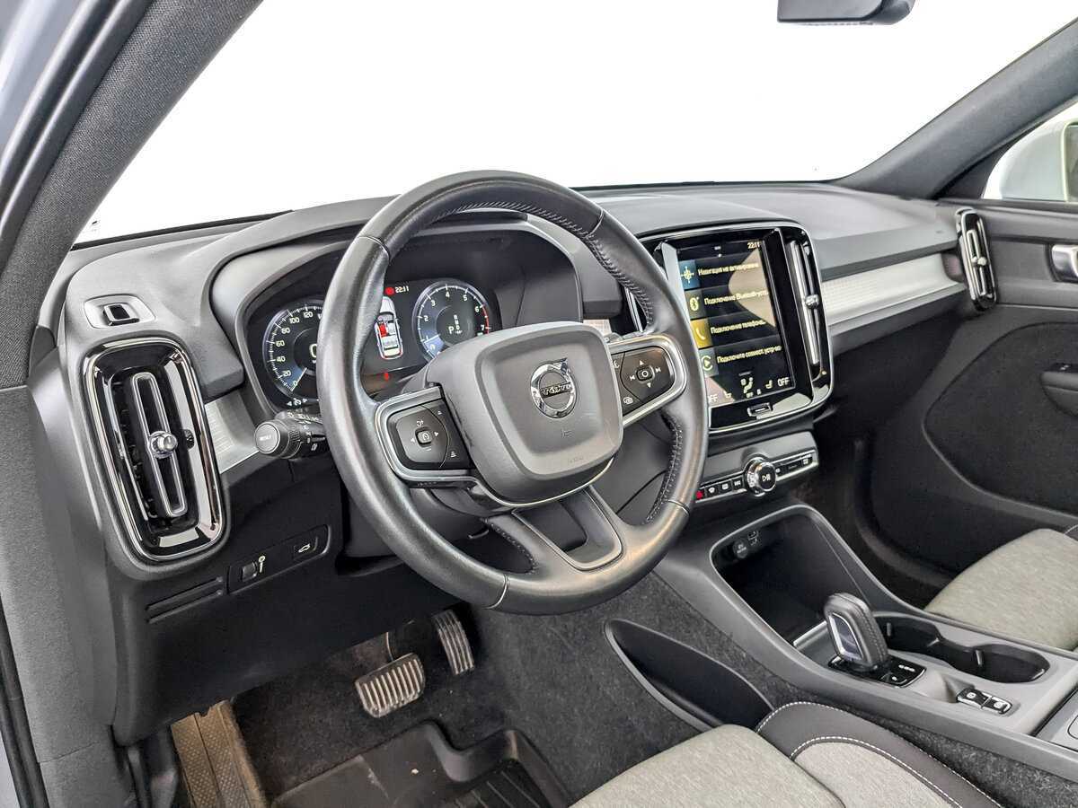 Купить Volvo XC40 с пробегом. Фото: #15