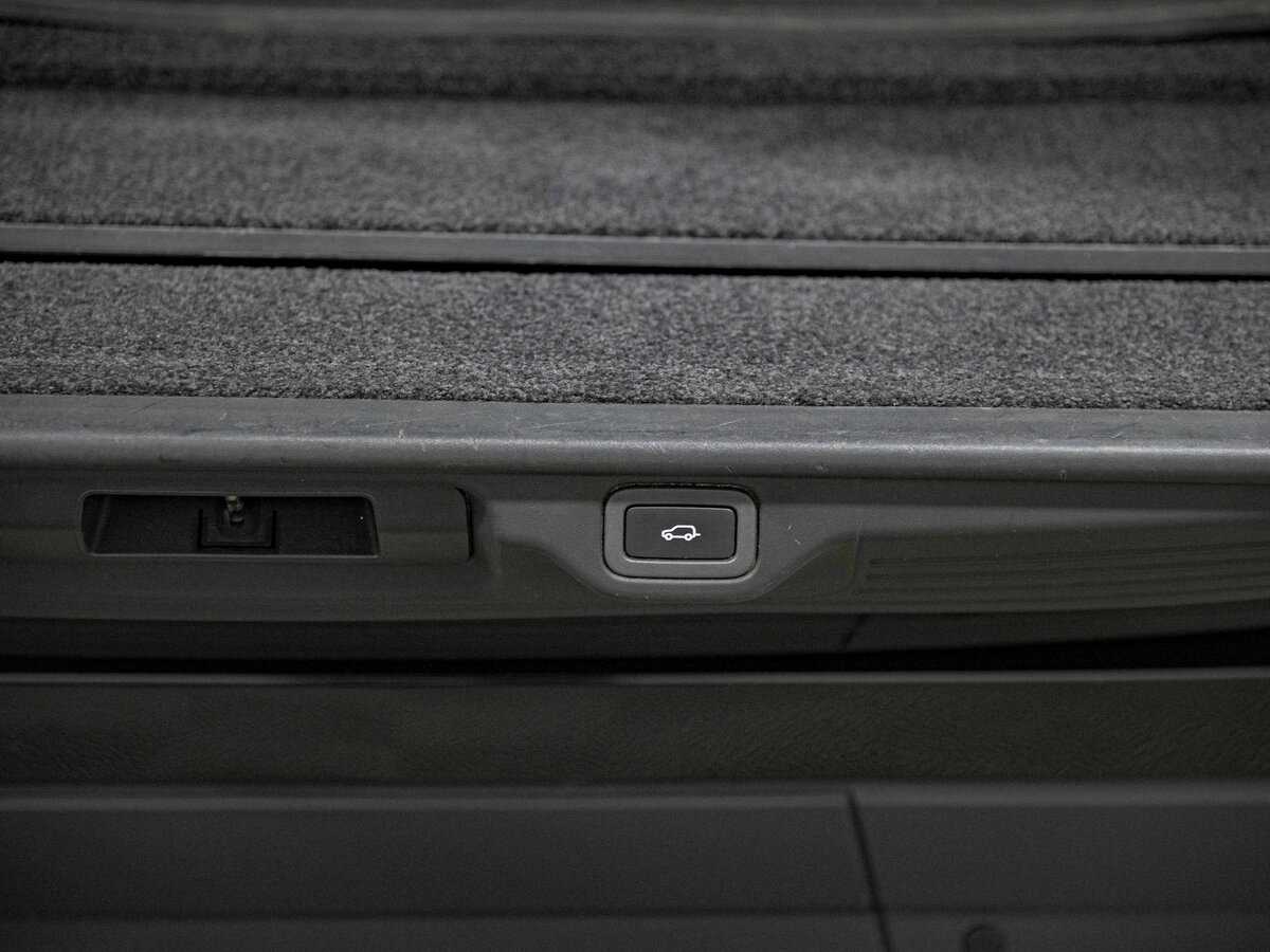 Купить Land Rover Range Rover с пробегом. Фото: #18