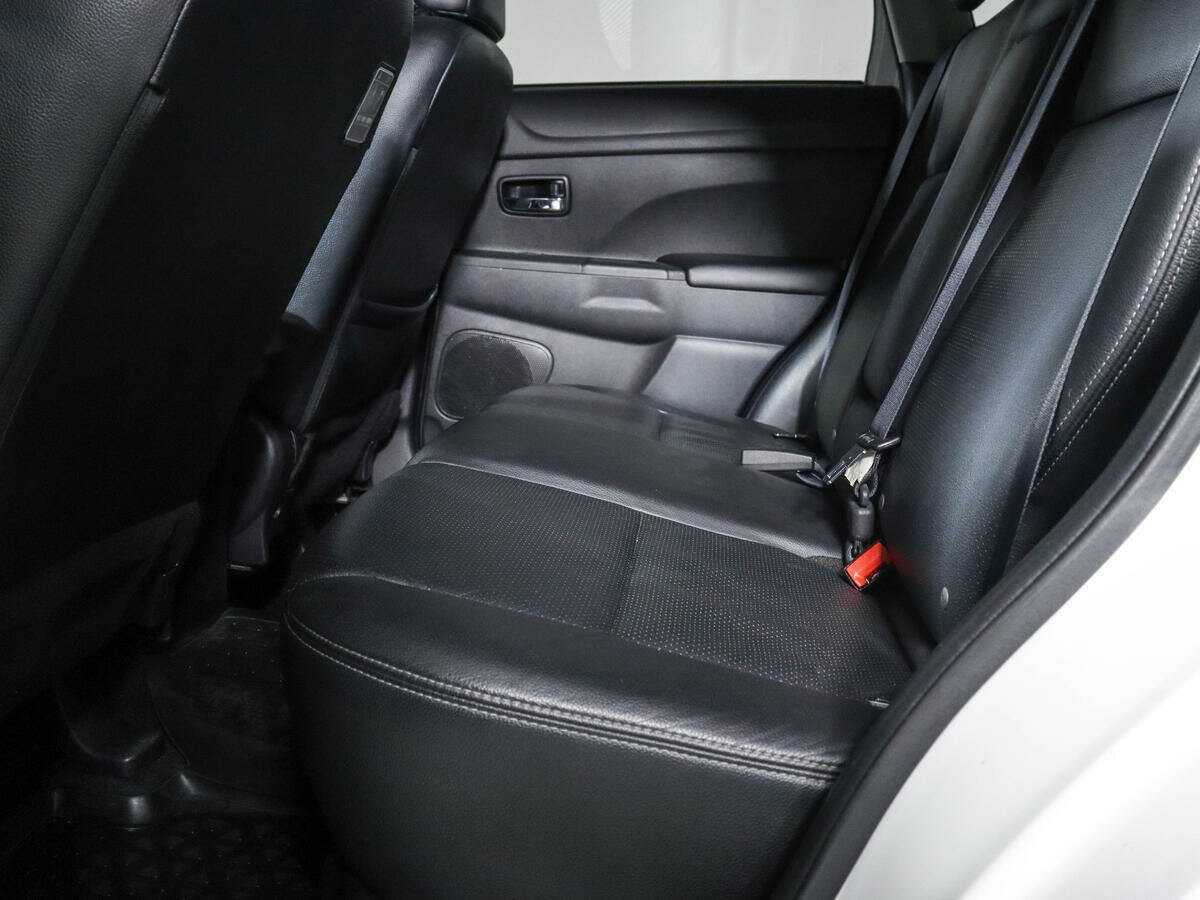 Купить Mitsubishi ASX с пробегом. Фото: #7