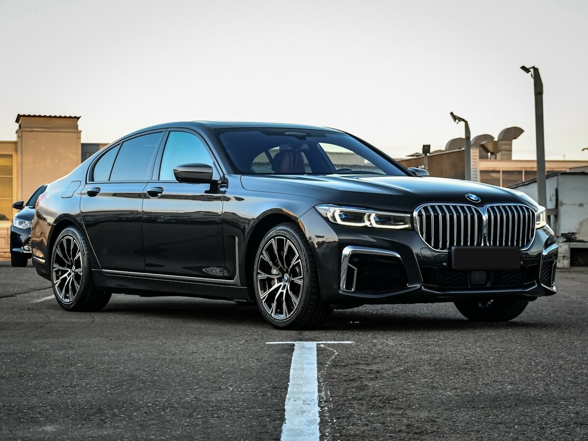 Купить BMW 7 серии с пробегом. Фото: #2