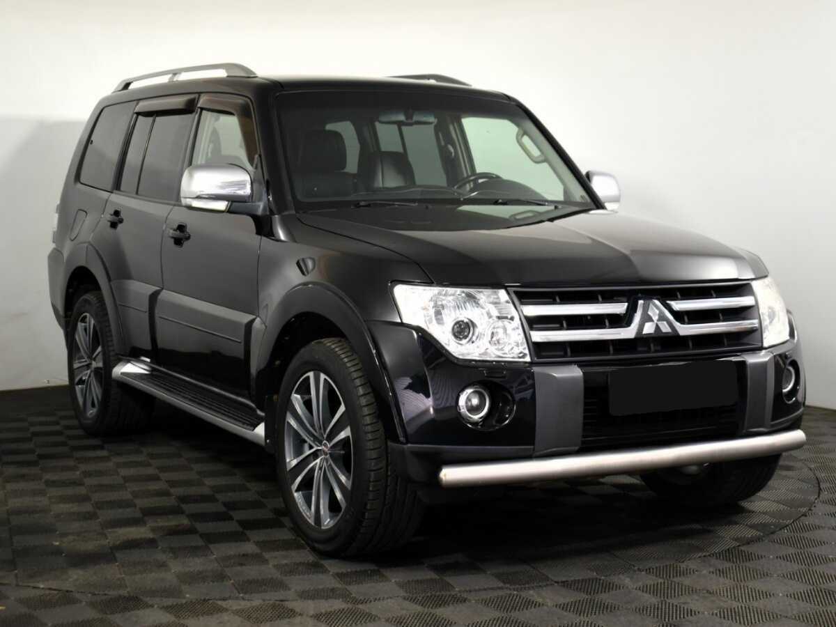 Купить Mitsubishi Pajero с пробегом. Фото: #2