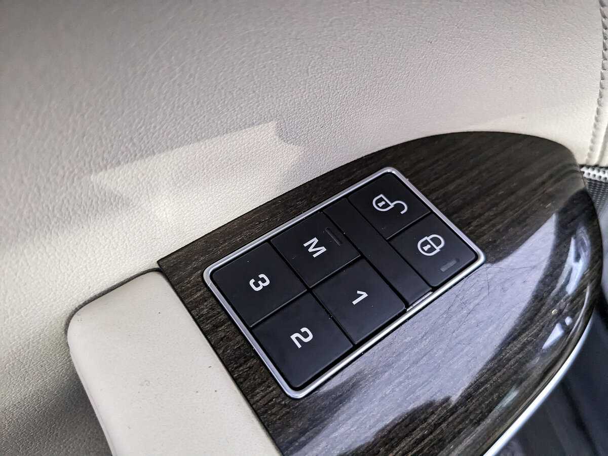Купить Land Rover Range Rover Sport с пробегом. Фото: #19