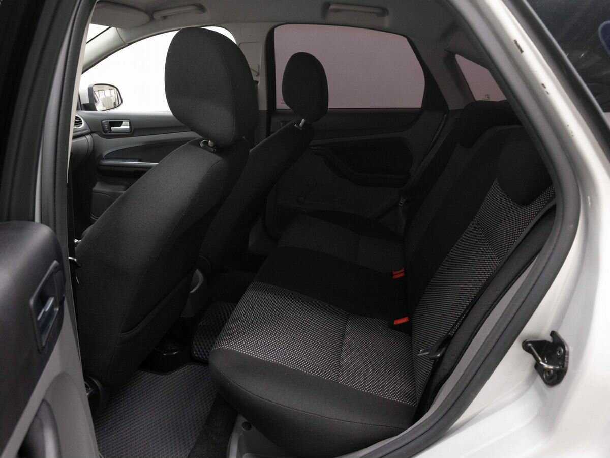 Купить Ford Focus с пробегом. Фото: #9