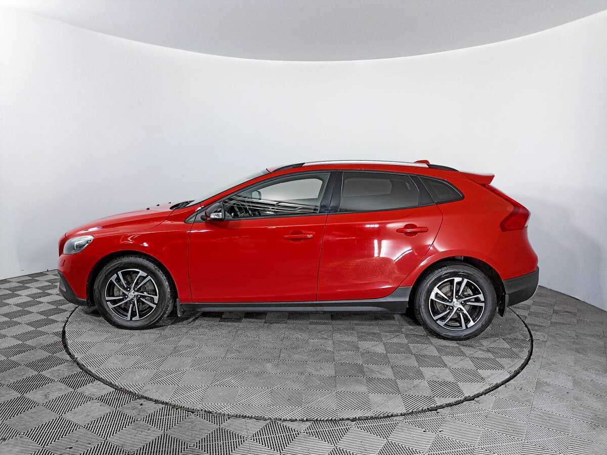 Купить Volvo V40 Cross Country с пробегом. Фото: #5