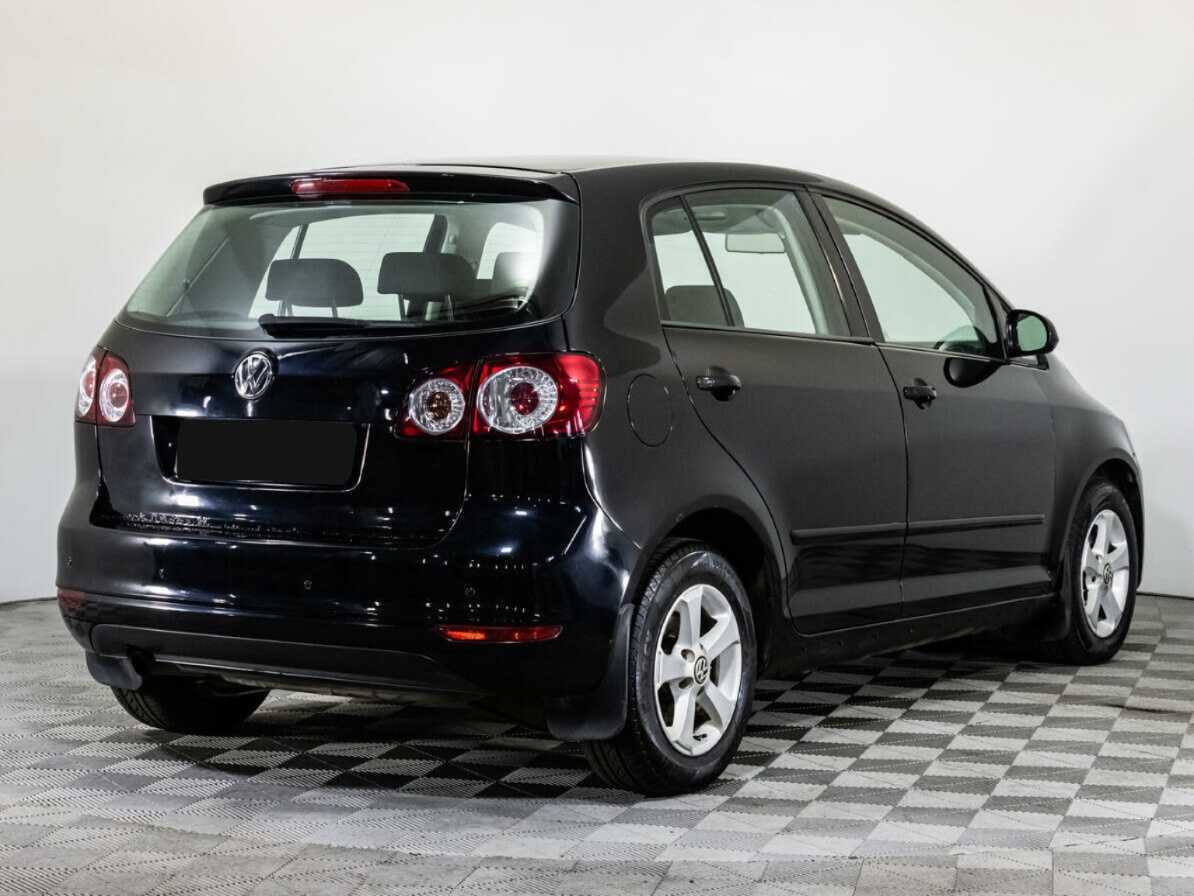 Купить Volkswagen Golf Plus с пробегом. Фото: #4