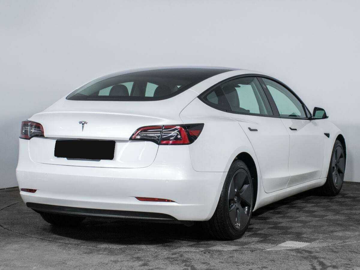 Купить Tesla Model 3 с пробегом. Фото: #4