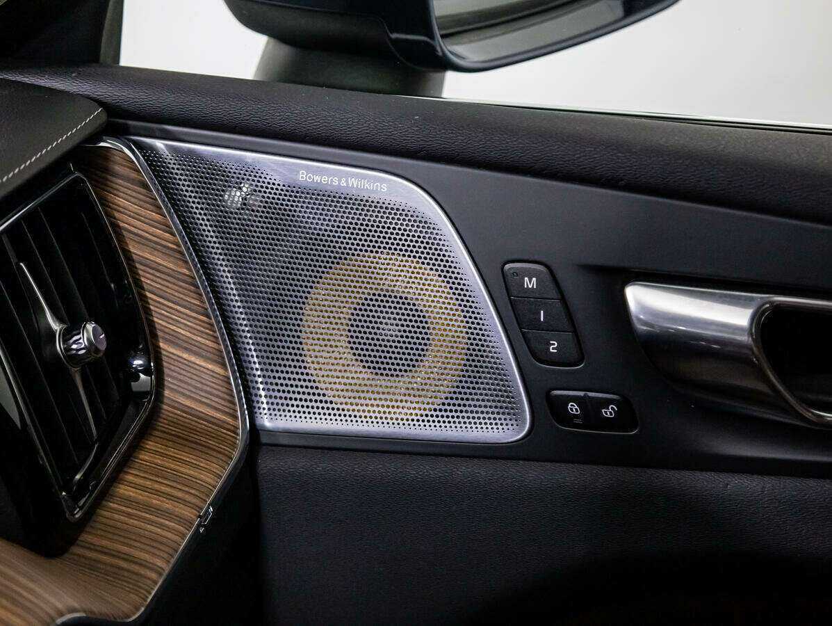 Купить Volvo XC60 с пробегом. Фото: #15