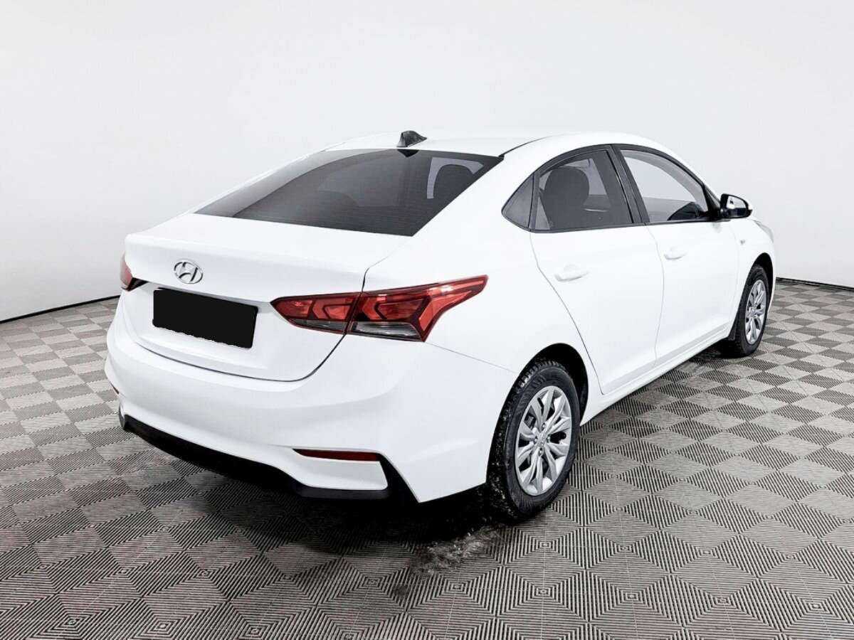 Купить Hyundai Solaris с пробегом. Фото: #4
