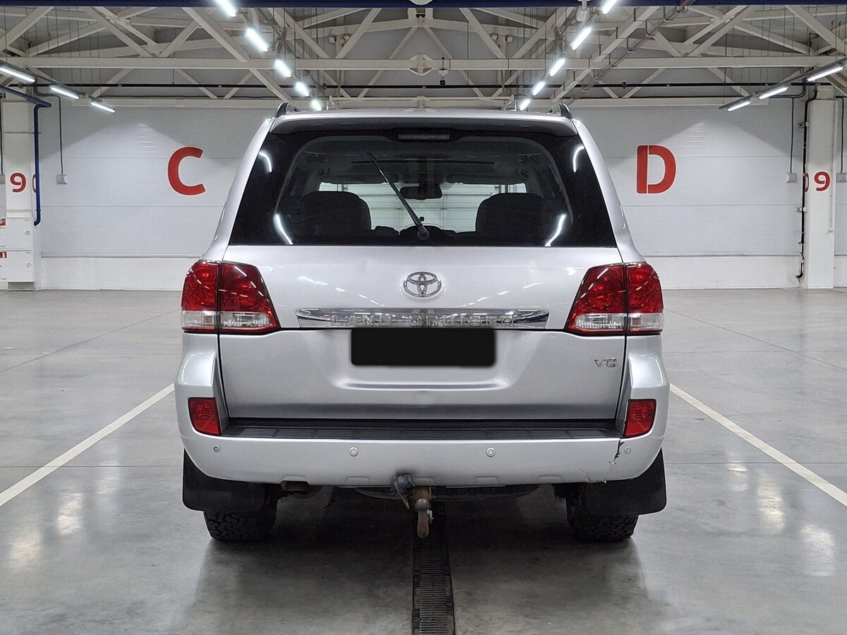 Купить Toyota Land Cruiser с пробегом. Фото: #5