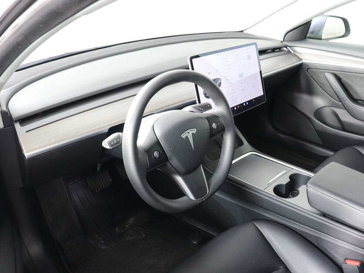 Купить Tesla Model 3 с пробегом. Фото: #8