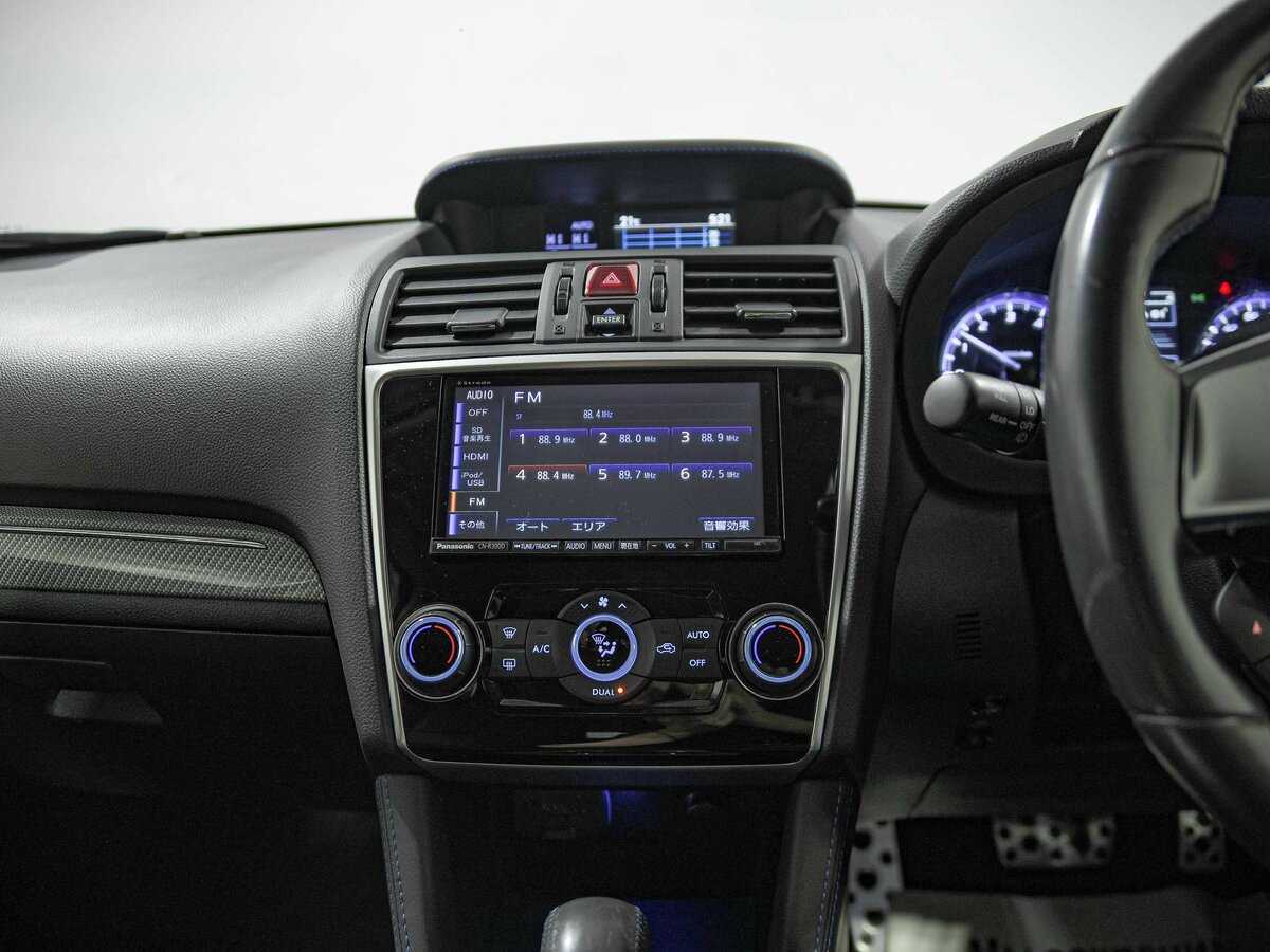 Купить Subaru Levorg с пробегом. Фото: #10
