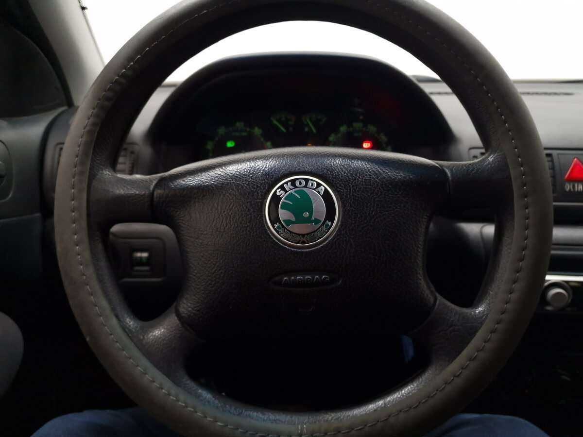 Купить Skoda Octavia с пробегом. Фото: #12