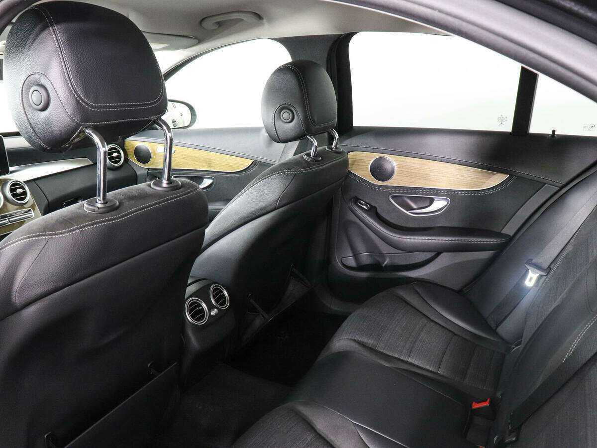 Купить Mercedes-Benz C-Класс с пробегом. Фото: #9