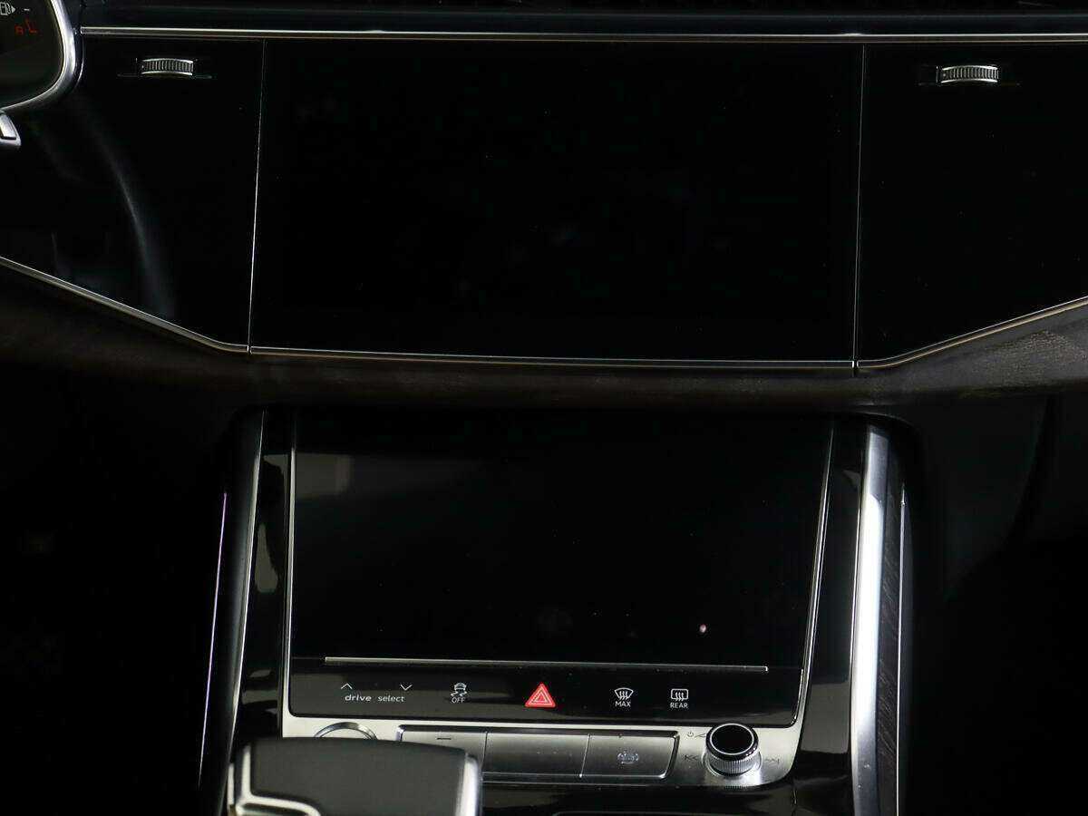 Купить Audi Q8 с пробегом. Фото: #10