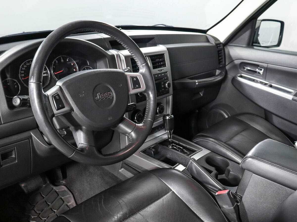 Купить Jeep Cherokee с пробегом. Фото: #12
