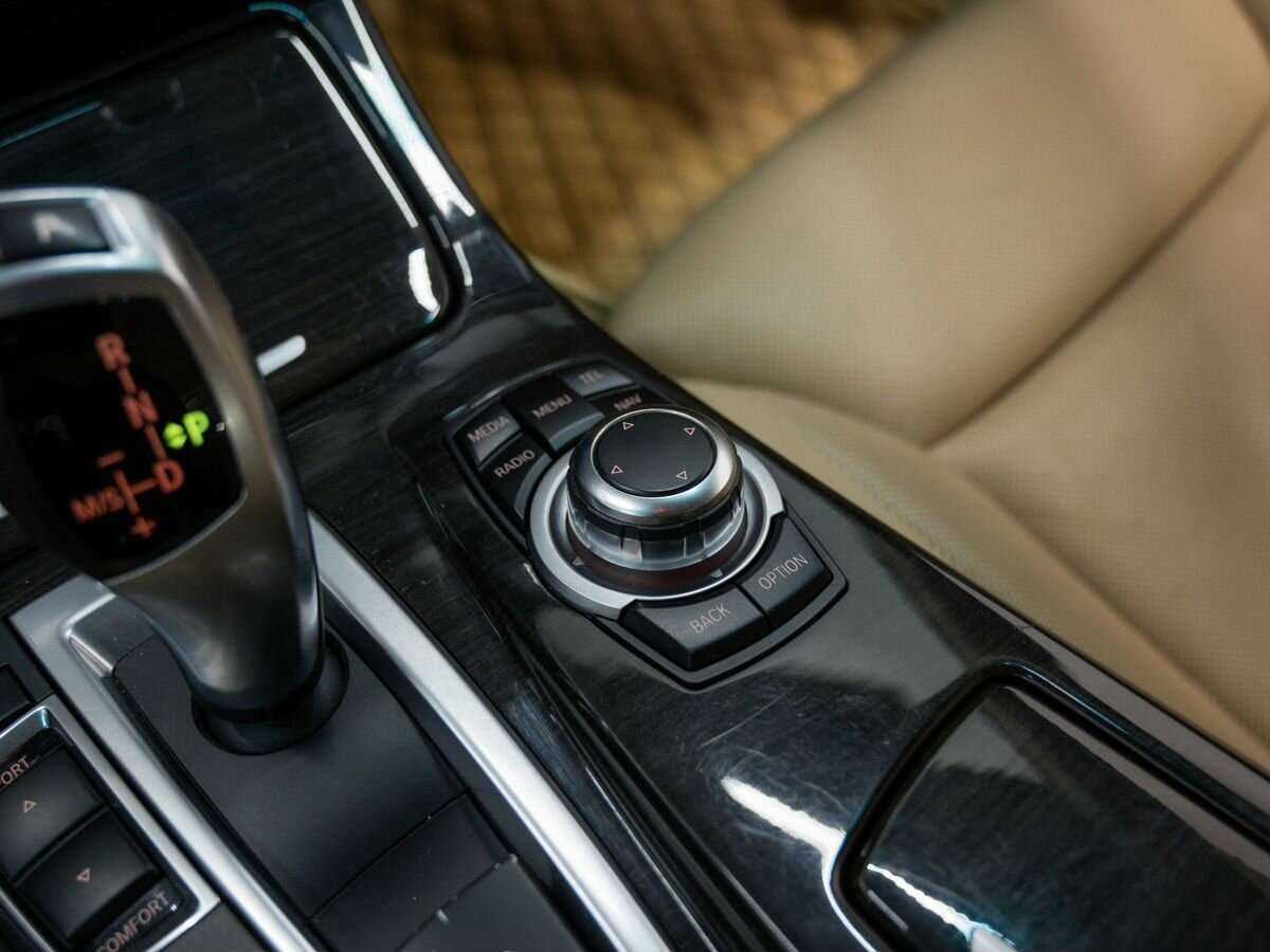 Купить BMW 5 серии с пробегом. Фото: #20