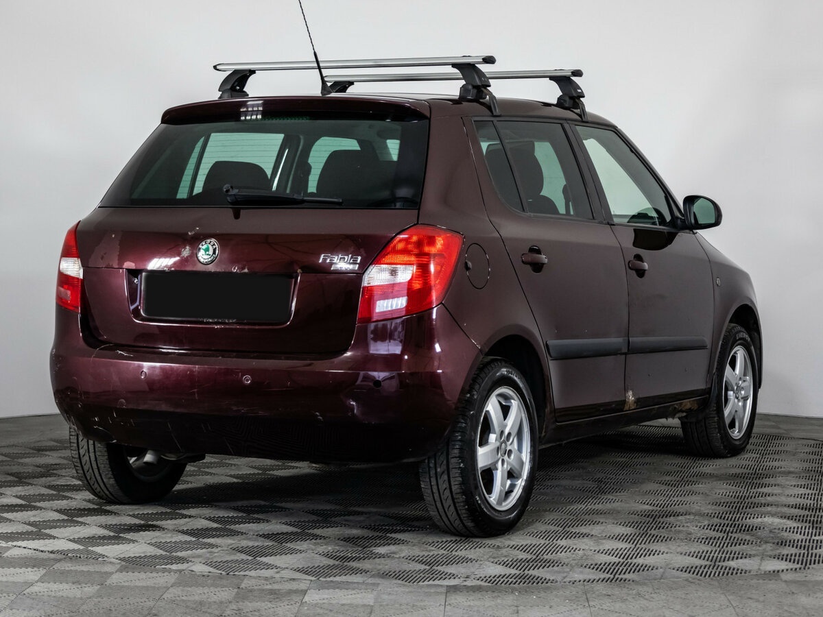 Купить Skoda Fabia с пробегом. Фото: #4